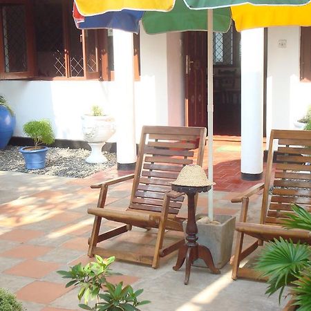 Blue Seas Guest House 마운트 라비니아 외부 사진